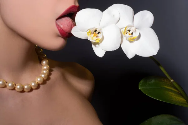 Orchidea Női Ajkak Orchideavirág Érzéki Száján Szexi Nyelv Nyalás Virág — Stock Fotó
