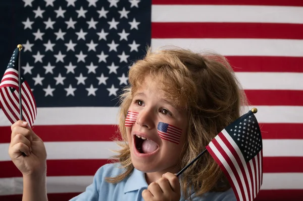 Ημέρα Ανεξαρτησίας Ιουλίου Ηνωμένες Πολιτείες Της Αμερικής Και Παιδιά Έννοια — Φωτογραφία Αρχείου