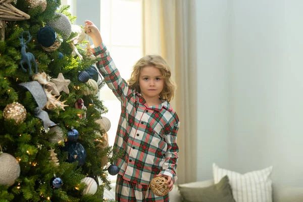 Little Kid Celebrating Christmas New Year Christmas Tree Home — Stock Photo, Image