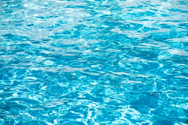 Wasserhintergrund Wogende Wellen Blaues Schwimmbadmuster Meeresoberfläche Wasser Schwimmbad Mit Sonnenreflexion — Stockfoto
