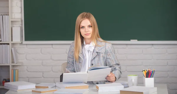 Female Student University School Education Young Woman Study College Classroom — Stock Photo, Image