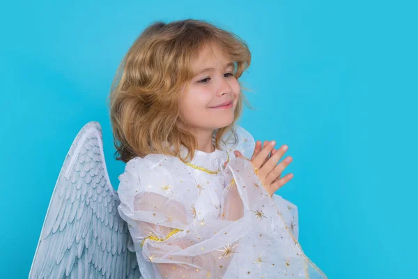 Criança Anjo Com Mãos Oração Esperança Conceito Oração Tiro Isolado — Fotografia de Stock