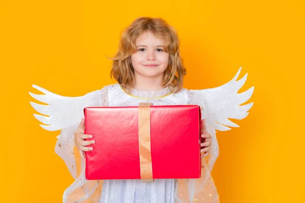 Bonito Anjo Criança Loira Com Presente Caixa Presente Pequeno Anjo — Fotografia de Stock