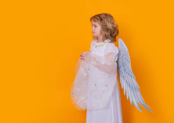 Engelengebed Kleine Cupido Engel Kind Met Vleugels Met Gebedshanden Hoop — Stockfoto