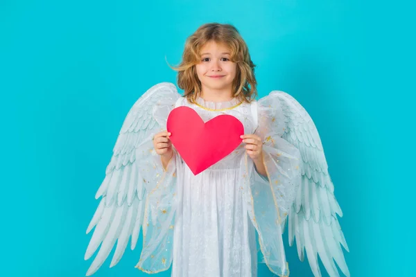 Paper Heart Child Angel Wings Hold Red Heart Heart Symbol — Stock Photo, Image
