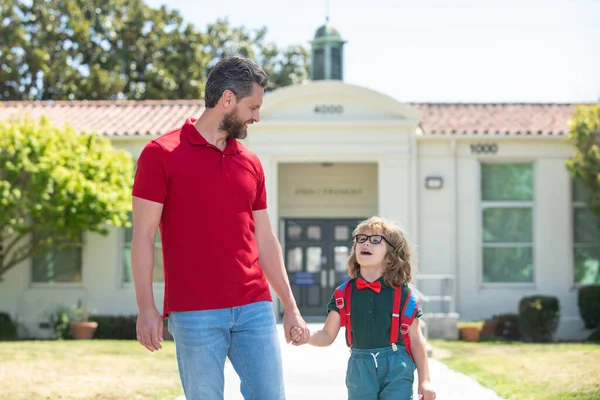 Father Son Run Father Come Back School Kids Education Outdoor — Stock Photo, Image