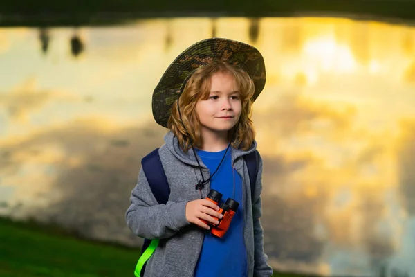 Childhood Kid Binoculars Hiking Nature Little Explorer Outdoor Recreation Adventures — Stockfoto