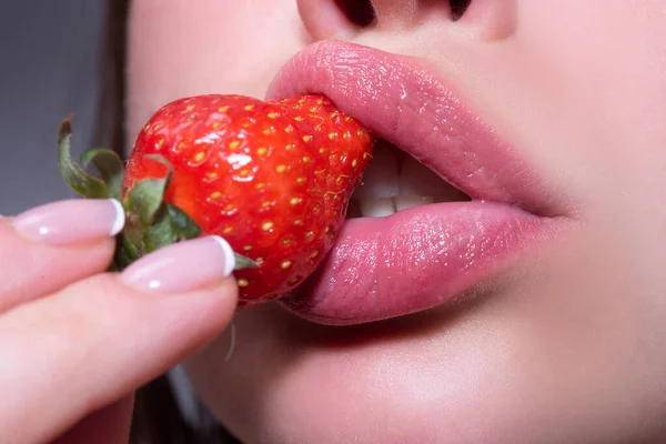 Strawberry Lips Beauty Mouth Red Strawberry Woman Mouths Close — Foto de Stock