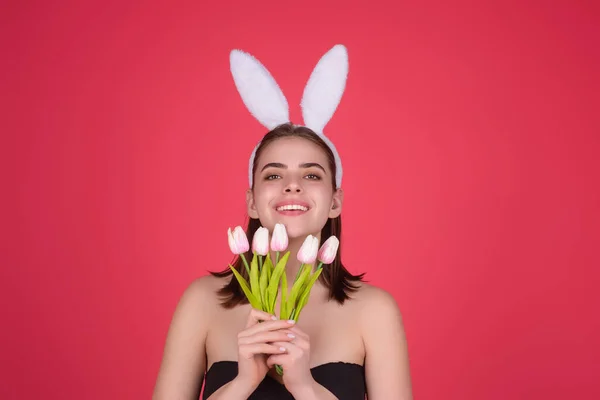 Portret Młodej Dziewczyny Która Czuje Się Szczęśliwa Świętuje Wielkanoc Nosi — Zdjęcie stockowe