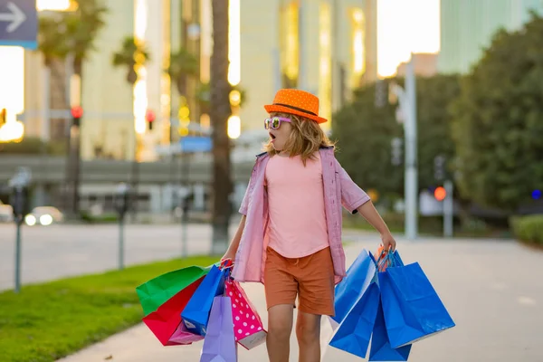 Fashion Kid Shopping Bags Child Trendy Hat Shirt Shopping Shopping — Stock Photo, Image
