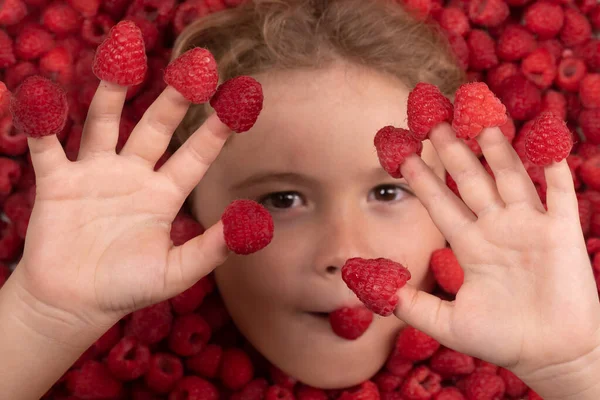 Summer Fruits Top View Photo Child Face Raspberries Background Healthy — Stock Photo, Image