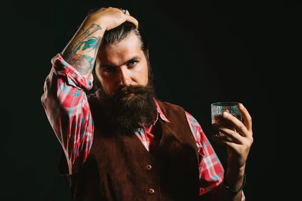 Bearded Businessman Elegant Suit Glass Whiskey Sipping Whiskey Bearded Handsome — Stock Photo, Image