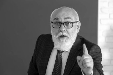 Profesör. Yaşlılar okulu öğretmeni ya da üniversite ve üniversite konferansı. Halk bilimadamı işgal kavramı