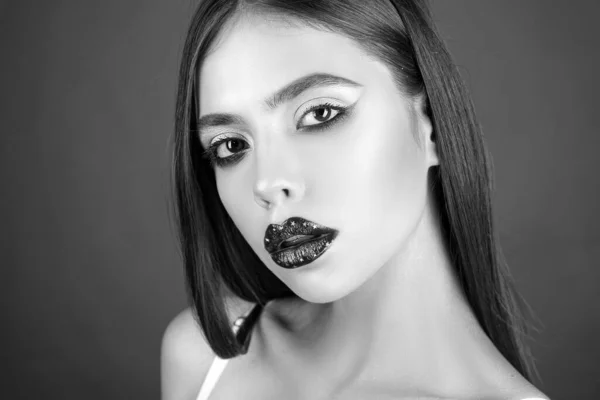 Bright Makeup Beauty Lips Cosmetic Eye Luxury Smokey Eyes — Stock Photo, Image