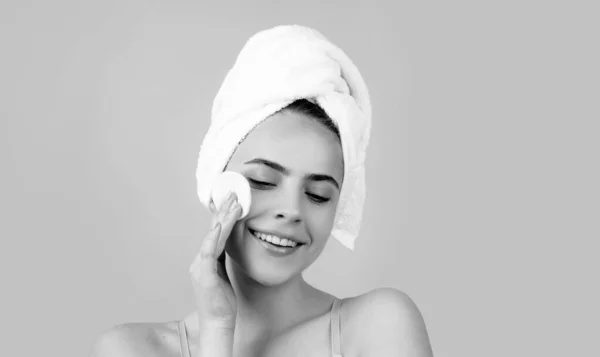 Mascarilla Facial Tratamiento Belleza Spa Cuidado Piel Cuidado Facial Mujer — Foto de Stock