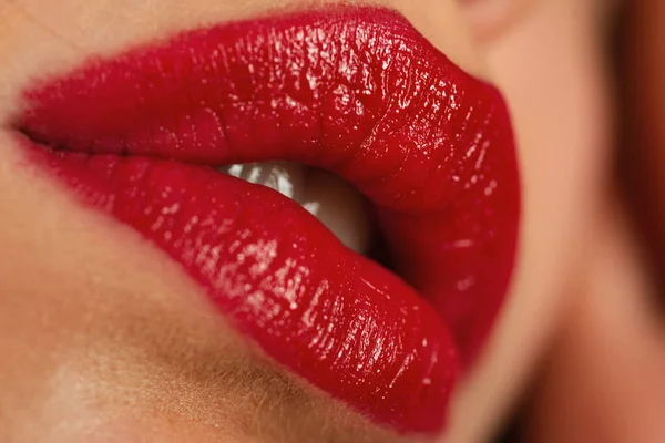 Femme Sexy Rouge Lèvres Concept Maquillage Femme Séduisante — Photo