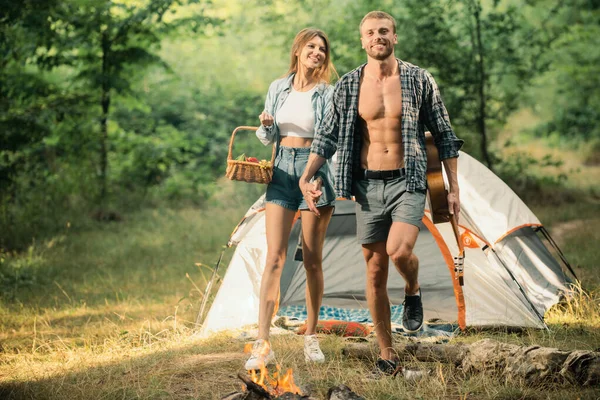 Romantic Couple Walking Camping Spring Landscape Adventure Young Lovers Campers — Stockfoto
