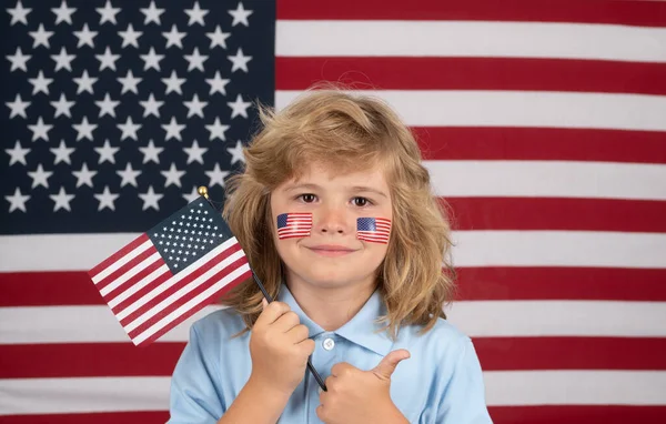 Giorno Dell Indipendenza Luglio Bambino Con Bandiera Americana Bandiera Americana — Foto Stock