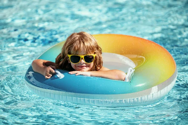 Summer Vacation Boy Relaxing Inflatable Ring Pool Summertime Kids Weekend — Stock Photo, Image