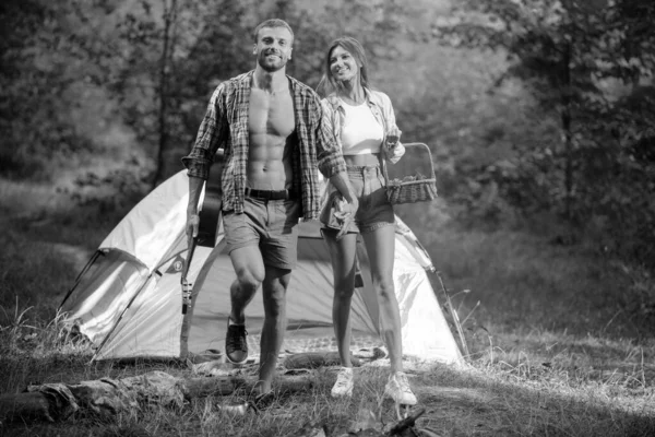 Romantic Couple Walking Camping Spring Landscape Adventure Young Lovers Campers — Fotografia de Stock