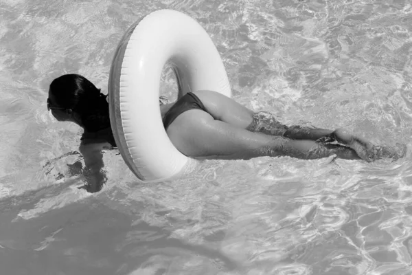 Summertime Vacation Sexy Woman Ass Butt Female Buttocks Swimsuit Summer — Stock Photo, Image
