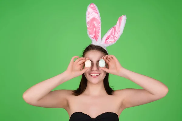 Chica Pascua Preciosa Mujer Joven Orejas Conejo Celebrando Las Vacaciones — Foto de Stock