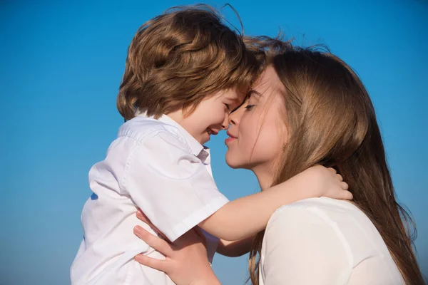 Mothers Love Closeup Portrait Mother Child Kissing Mother Hugging Embracing — Stock Photo, Image