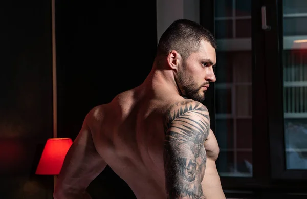 Muscular Male Torso Bare Shoulders Nude Man Bedroom Young Sexy — Stok fotoğraf