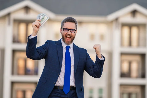 Mäklare Eller Fastighetsmäklare Affärsman Med Pengasedlar Manlig Entreprenör Med Dollarsedlar — Stockfoto