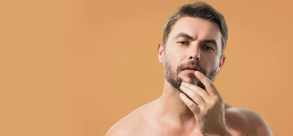 Kosmetyki Pielęgnacja Ciała Zabiegi Spa Portret Czarującego Mężczyzny Bez Koszuli — Zdjęcie stockowe