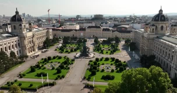 Luchtfoto Van Maria Theresia Monument Musea Quartier Maria Theresien Platz — Stockvideo