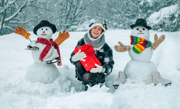 Счастливая Женщина Зимний Портрет Новым Годом Рождеством Счастливого Зимнего Времени — стоковое фото