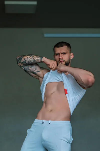 Handsome Muscular Man Showing Sexy Body Young Sexy Man Portrait — Fotografia de Stock