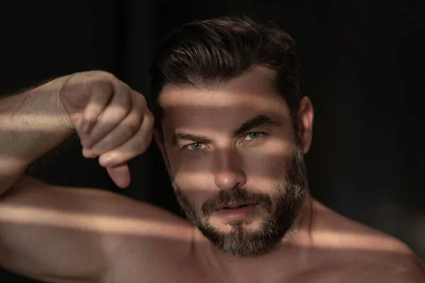 Temiz Ciltli Güzel Bir Adam Güzel Erkek Cilt Bakımı Kozmetik — Stok fotoğraf