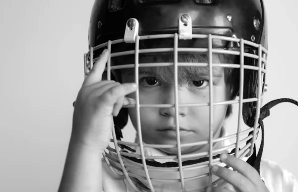 Eishockey Oder Rugbyhelm Sportliche Kindheit Zukunft Als Sportstar Sportliche Erziehung — Stockfoto