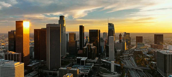 드론으로 공중을 있습니다 로스앤젤레스 다운타운 캘리포니아 로스앤젤레스의 중심지 — 스톡 사진