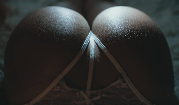 Сексуальное белое белье из ягодиц. Привлекательная женская задница. Эротический массаж. Идеальные ягодицы. Пуговицы гладкая кожа. Желательное женское тело вблизи. Антицеллюлитное средство. Пластическая хирургия. Кнопки эстетические
.