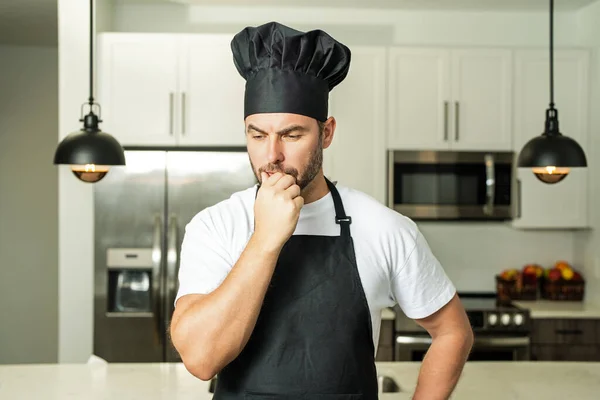 Hombre Cocinero Cocinero Panadero Chef Masculino Milenario Uniforme Chefs Cocinero —  Fotos de Stock