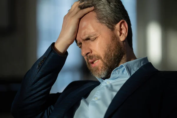 Tired Exhausted Man Suffering Headache Overworked Burnout Man Feeling Migraine — Stock Photo, Image