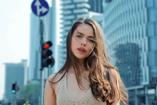 Moda Callejera Retrato Chica Moda Estilo Ciudad Mujer Moda Aire —  Fotos de Stock