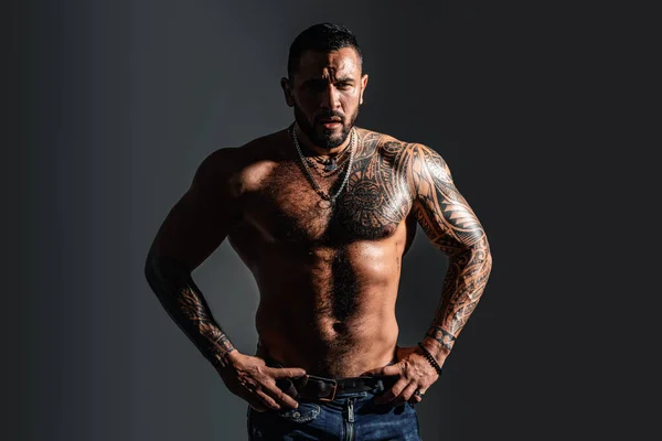 Brutálním Sportovcem Trupu Steroidy Sexy Abs Tetování Mužského Módu Sport — Stock fotografie