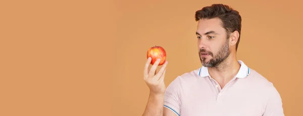 Middle Aged Man Bitting Apple Healthy Lifestyle Man Holds Fresh — Stock Photo, Image