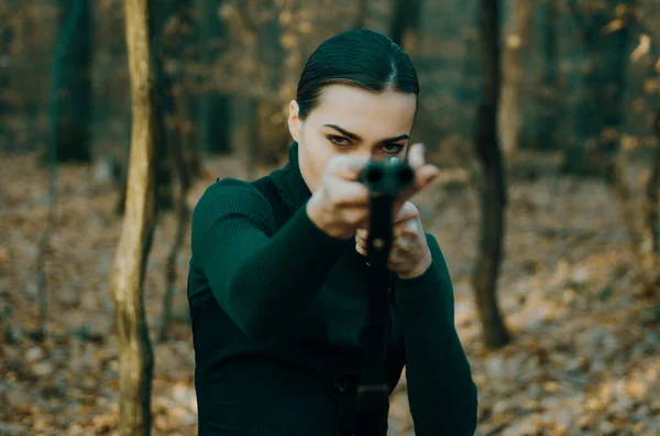 Hunting Target Target Shot Female Hunter Forest Woman Weapon Girl — Stockfoto