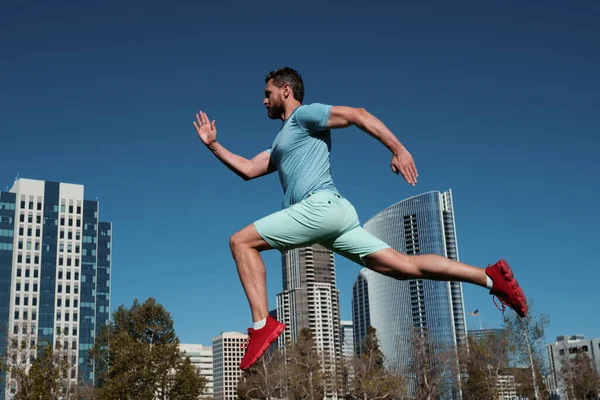 Runner Man Training Buiten Blanke Mannelijke Atleet Joggen San Diego — Stockfoto
