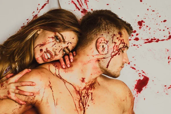 Een Gespierde Man Bloed Menselijke Interne Orgaanhandel Slachter Snijdt Vlees — Stockfoto
