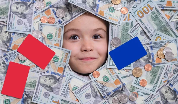 Kinderen Hoe Rijk Zijn Bankbiljetten Munten Creditcards Contanten Kind Met — Stockfoto