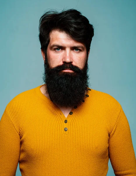 Serious Bearded Man Portrait Looks Seriously Isolated Gray — Fotografia de Stock