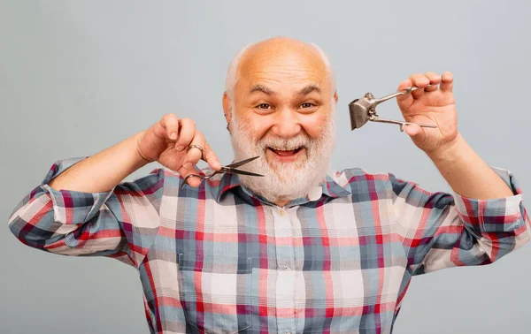 Old Hairdresser Happy Old Bearded Man Bearded Male Scissors Straight — Stock Photo, Image
