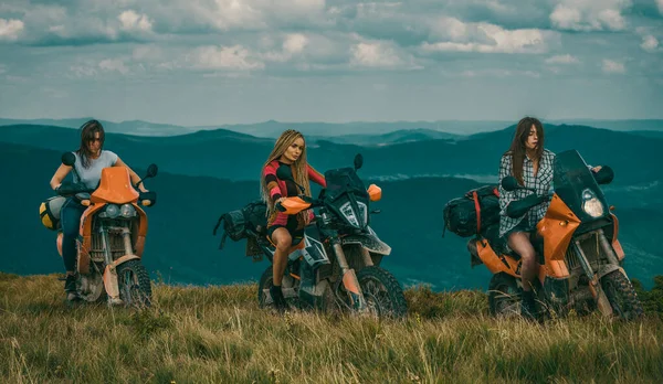 Gruppe Von Sexy Frau Auf Dem Motorrad Radfahrerin Aktives Girlsl — Stockfoto