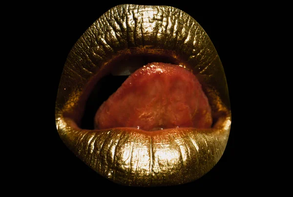 Yaratıcı Sanat Eseri Metalik Ruju Olan Altın Dudaklar Seksi Kızın — Stok fotoğraf